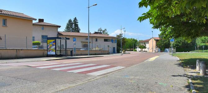 Photo de l'avenue Gilbert Fabre à Millery avant les travaux